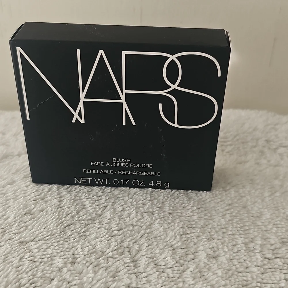 NARS Blush Infatuated Matte Deep Plumberry Mirror Rechargeable Refillable